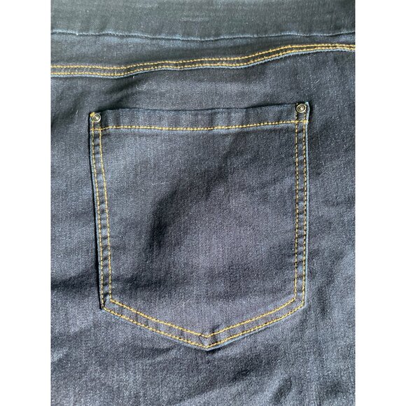 Terra & Sky Womens Plus Size 4X Denim Shorts With Tummy Control & Stretch - Picture 5 of 6